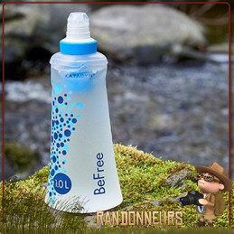 gourde filtrante katadyn BeFree 1 litre est une gourde souple qui tient dans une poche pour filtrer l'eau potable en randonnée